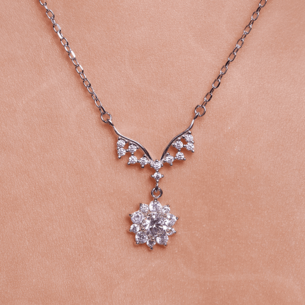 Deer Charm Zircon Necklace